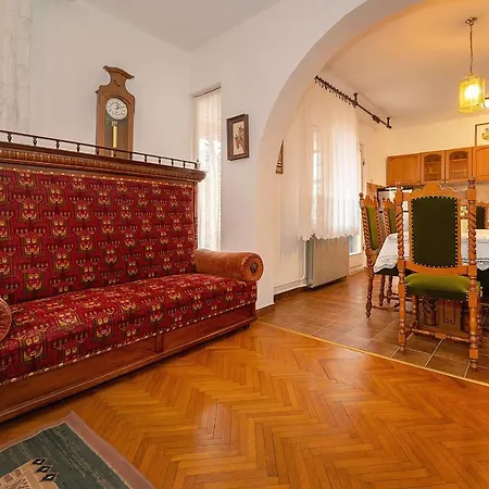 Ana Juranic Apartment Jurandvor